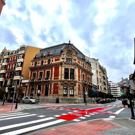 Piso En El Centro De Bilbao, Frente A La Alhondiga Appartement Buitenkant foto