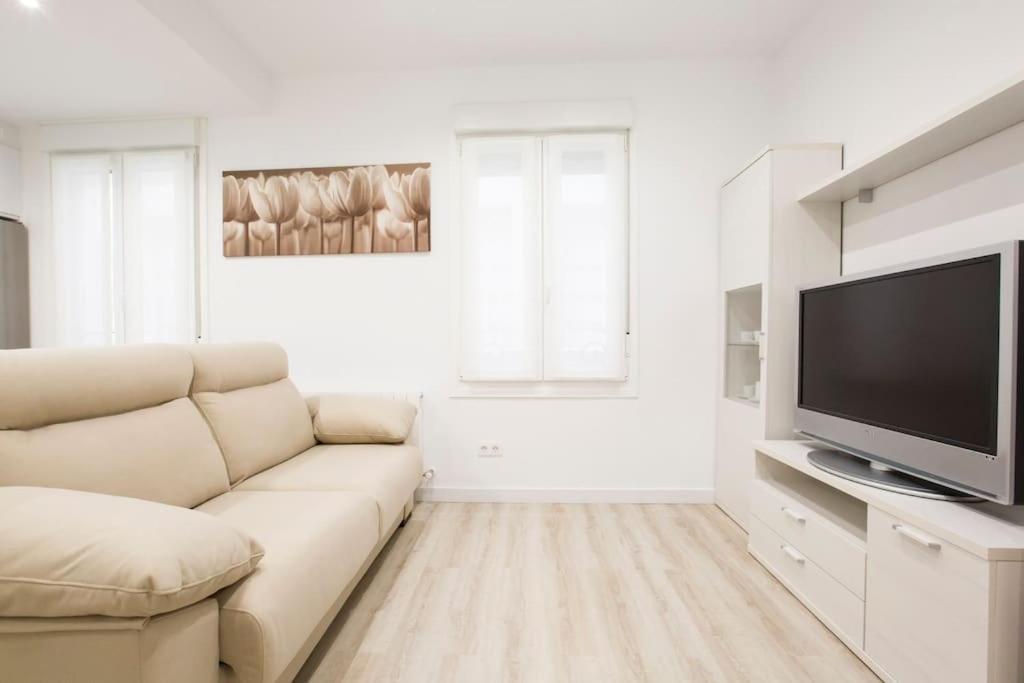 Piso En El Centro De Bilbao, Frente A La Alhondiga Appartement Buitenkant foto